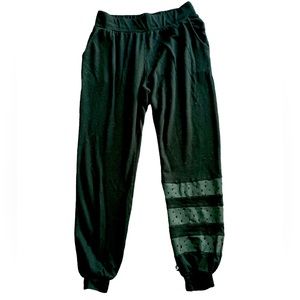 Terez black Joggers w cut out star detail on leg size Medium 😎 🔥